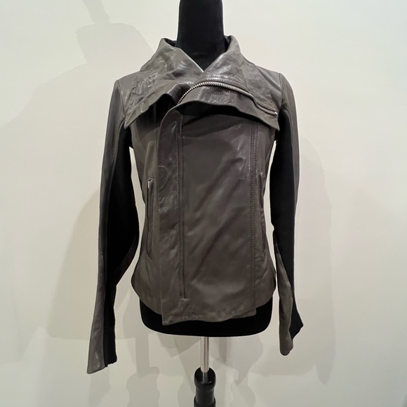 June Genuine Leather Jacket in Dark Olive | Size M - Picture 11 of 15
